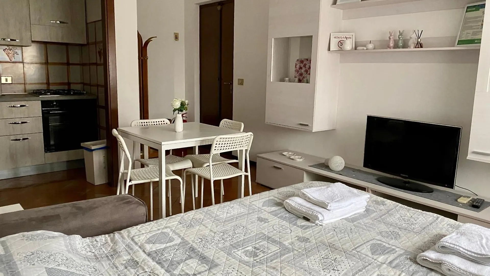 Casa Gaia- Castelnuovo Del Garda Apartment Cavalcaselle Italy