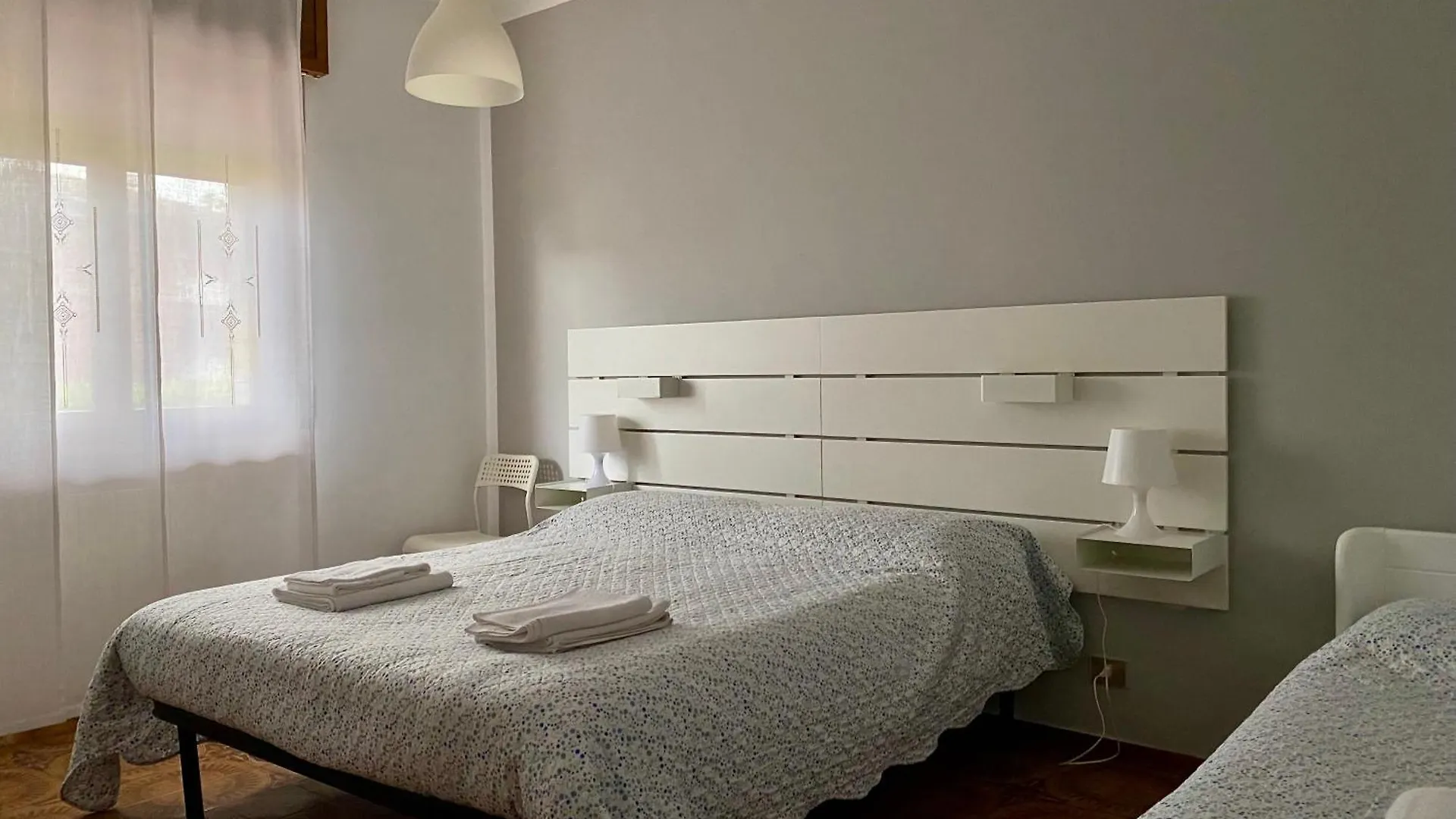 Casa Gaia- Castelnuovo Del Garda Apartment Cavalcaselle Italy